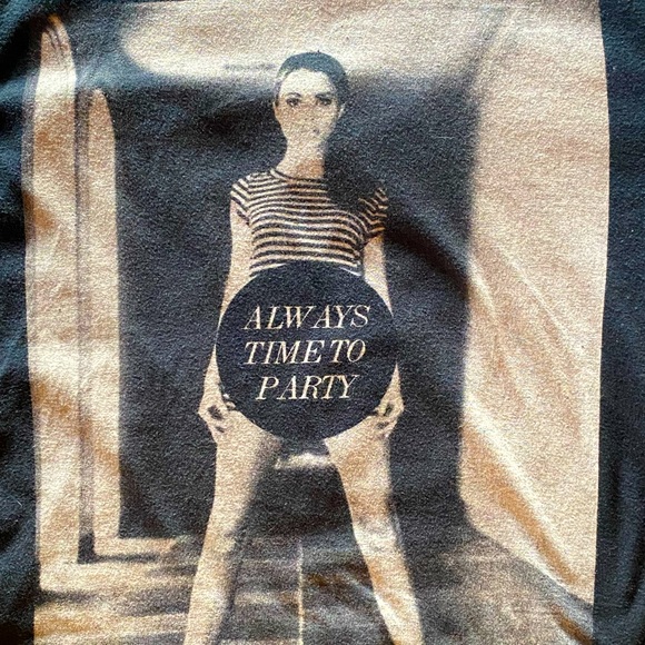 River Island Black T shirt ‘Always Time to Party’ - Picture 3 of 4